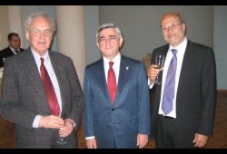 Wolfgand GUST  Präsidentenpreis 15-Mai-2009 in Yerevan .JPG